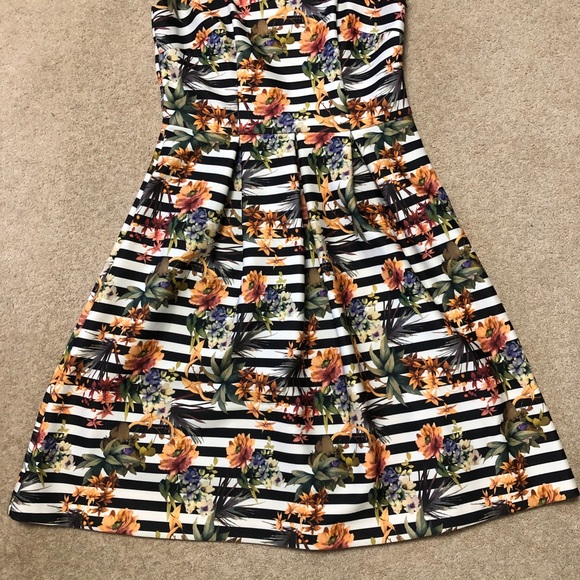 NWOT Striped Floral Dress - Picture 3 of 8
